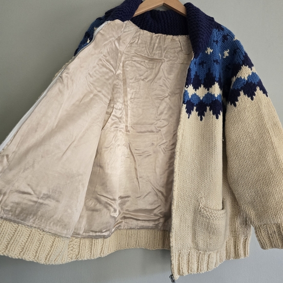 Handmade Vintage Canadian Chunky Knit Cowichan Style Sweater, Large - Picture 7 of 16